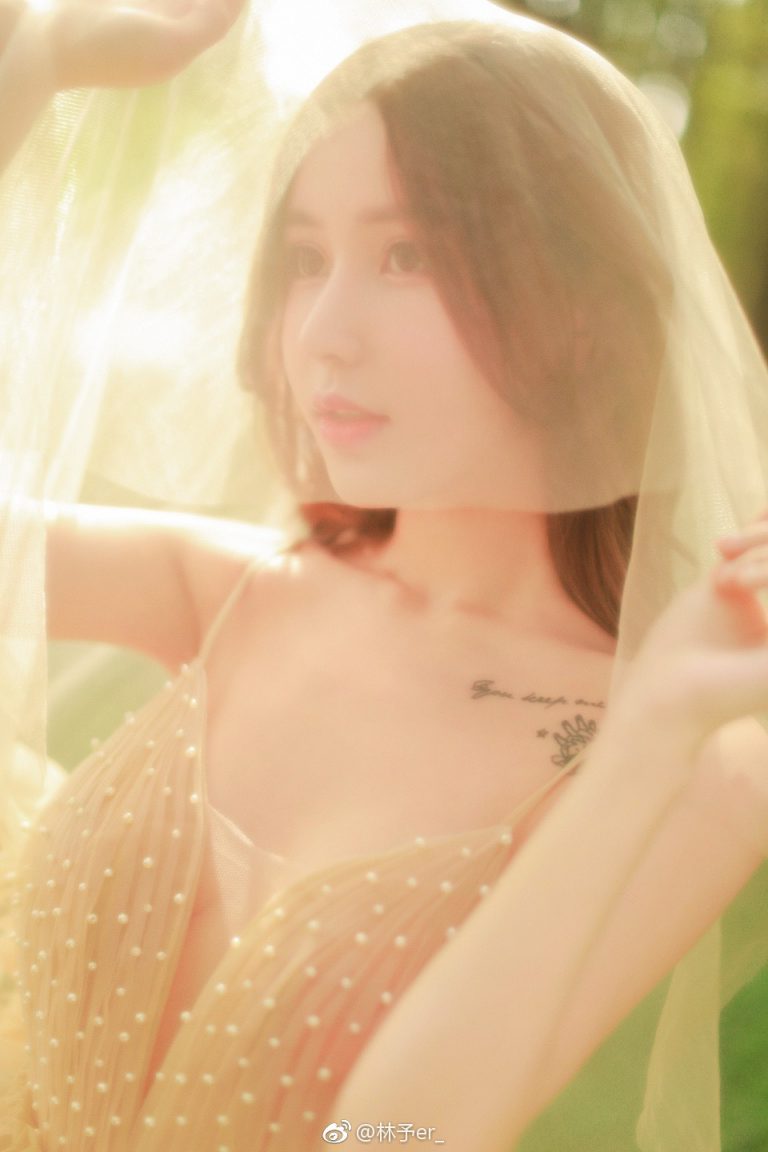 【修图】时尚博主林予er_ 的个人写真