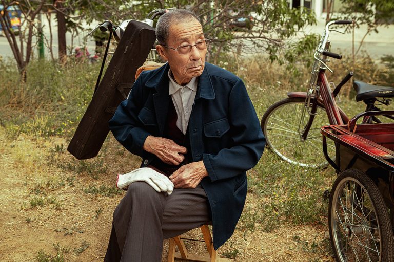 公园里的“帅老头”们